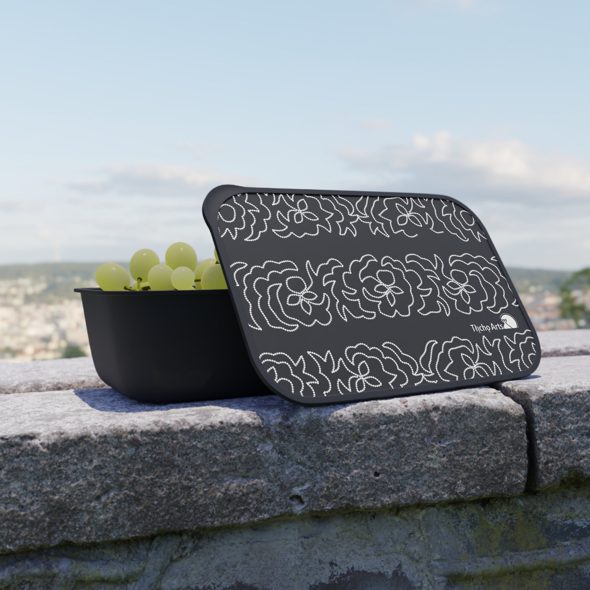 Heritage Bento Box with Band and Utensils