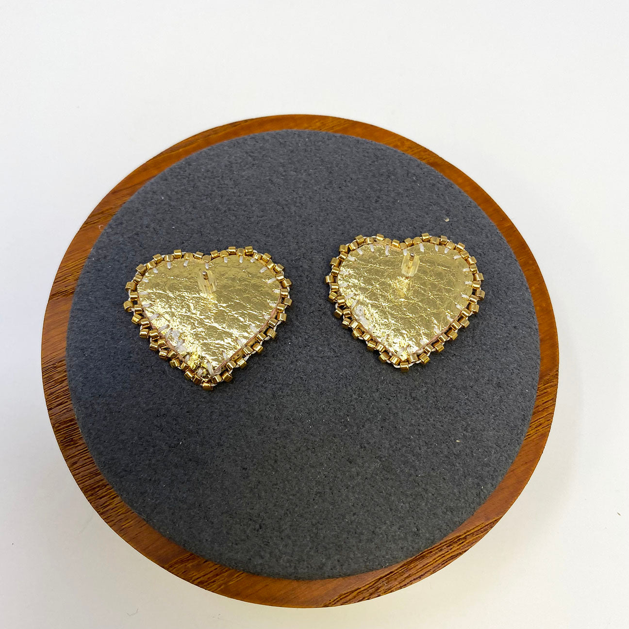 Purple heart stud
